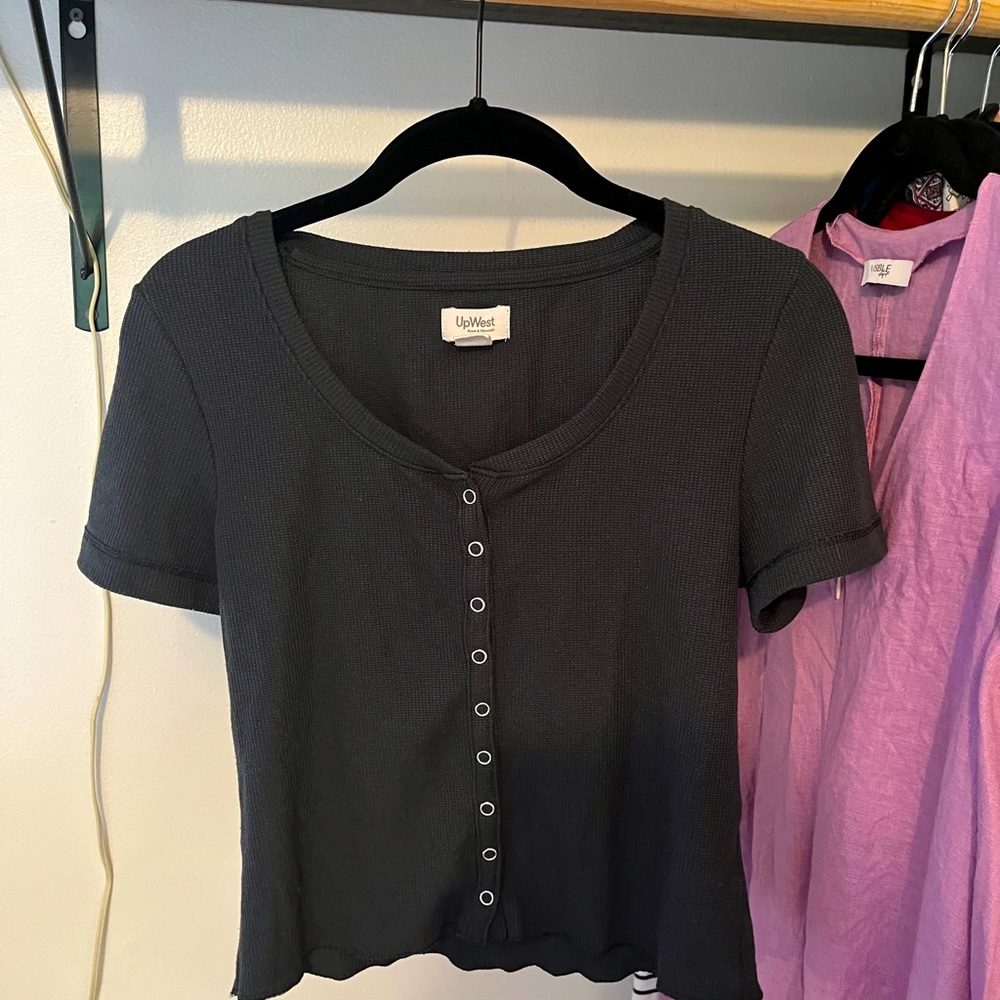 UpWest Henley cropped shirt, small